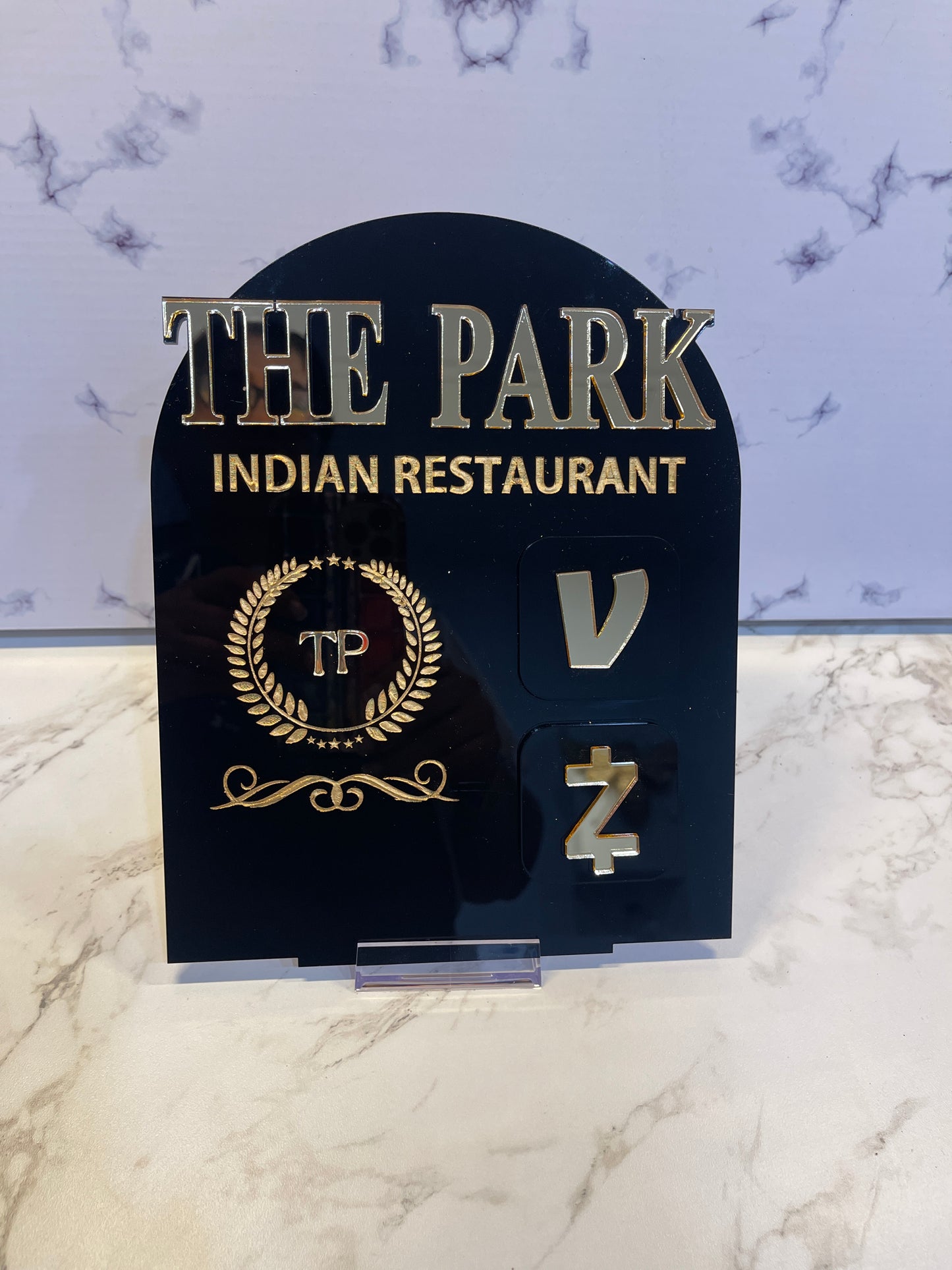 Tap Me NFC Smart Display Board – Personalized Social Media Tap Card for Businesses & Creators